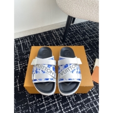 Louis Vuitton Slippers